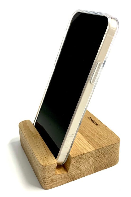 Smartphone Halterung aus nachhaltigem deutschen Eichenholz von Holzpost