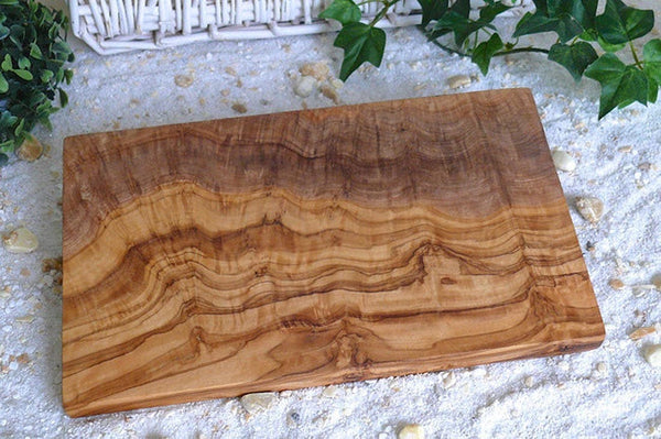 Frühstücksbrett aus Olivenholz (25 x 15 cm)