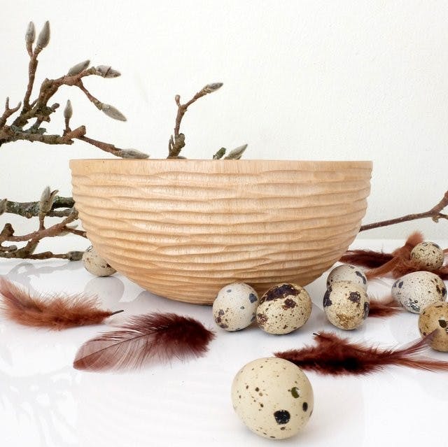 "Carved nature S" ökologisch nachhaltige und handgefertigte Holzschale - Obstschale - Salatschale von SueBeeker