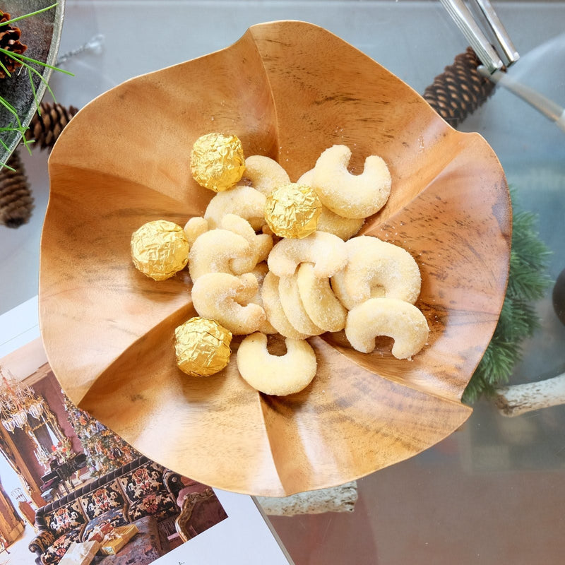 "Lotus leaf choco S" ökologisch nachhaltige und handgefertigte Holzschale - Obstschale - Salatschale von SueBeeker