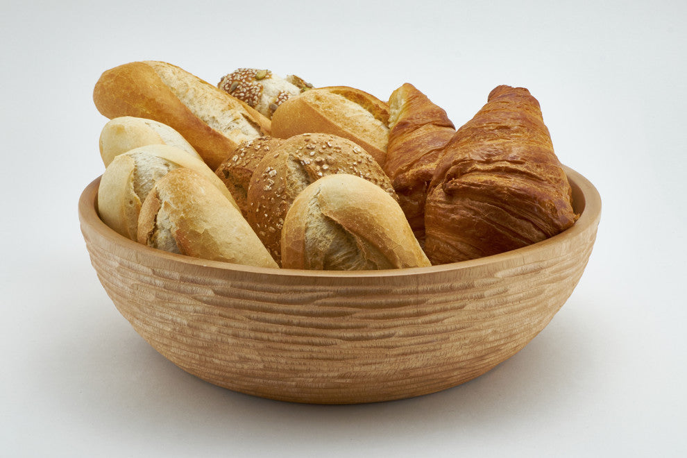 "Carved low nature M" ökologisch nachhaltige und handgefertigte Holzschale - Obstschale - Salatschale von SueBeeker